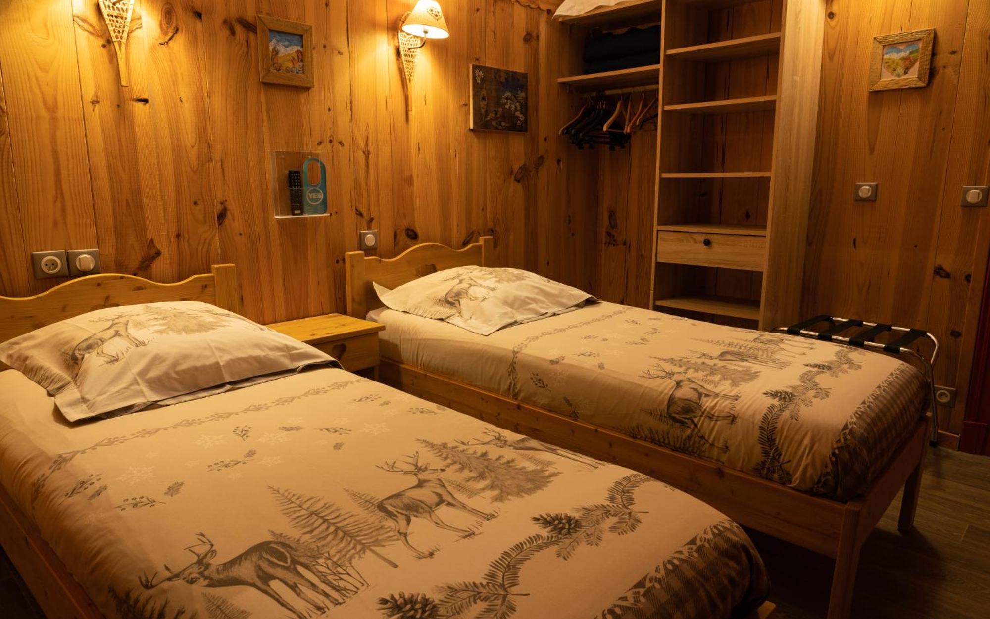 Hotel Quin Te Va كوتيريه المظهر الخارجي الصورة