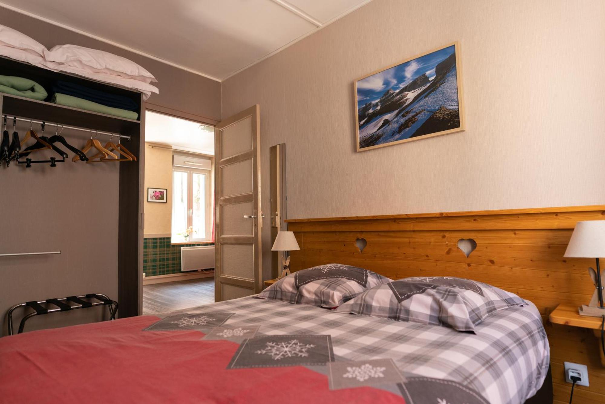 Hotel Quin Te Va كوتيريه المظهر الخارجي الصورة