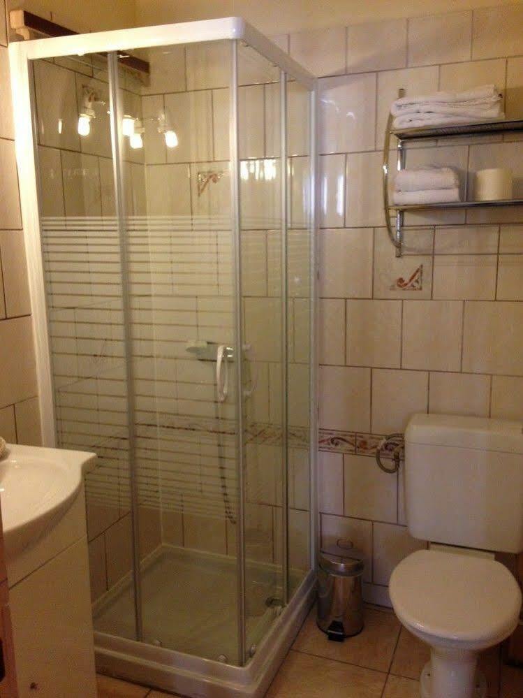 Hotel Quin Te Va كوتيريه المظهر الخارجي الصورة